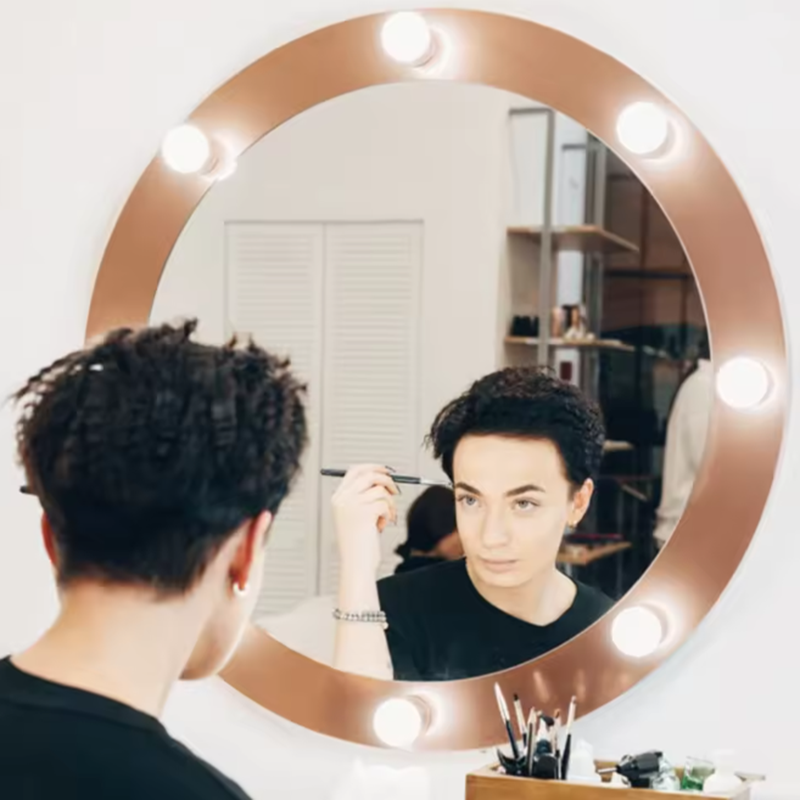 Lampa do makijażu w stylu Holl – Dressing Table Vanity With Lighted Mirror recenzja i cena