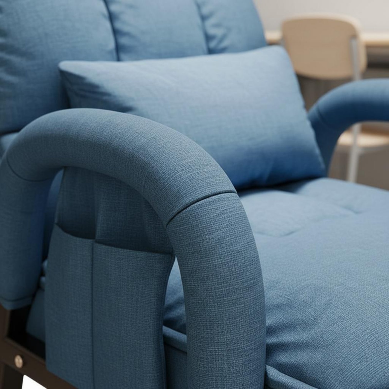 Wysokie krzesło-fotel leniucha – Sofas recenzja i cena